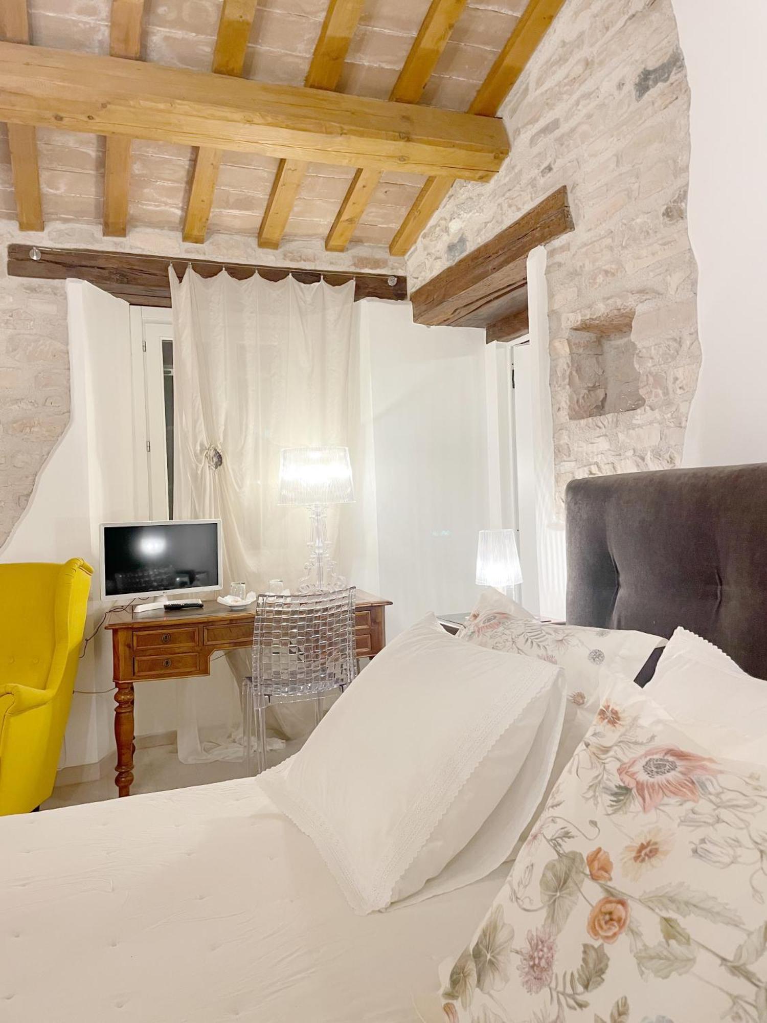 Agriturismo "Le Cannelle" Spa & Day Wellness Villa Фосомброне Екстериор снимка